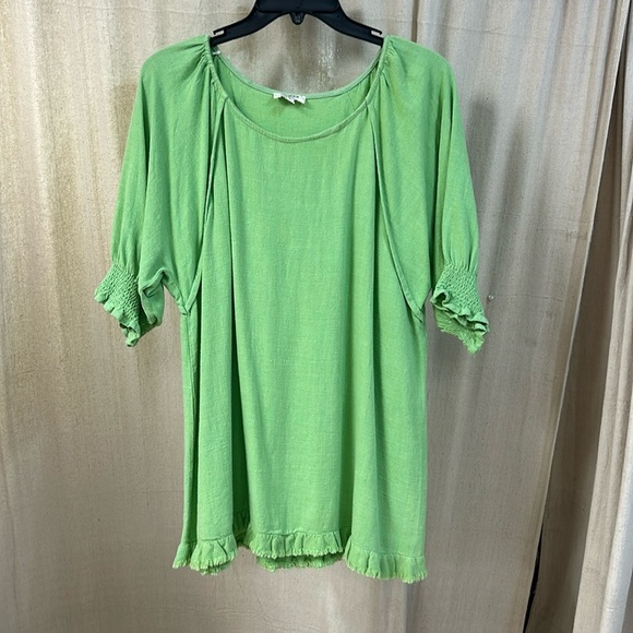 Green Short Sleeve Round Neck Top - Umgee - Picture 1 of 5